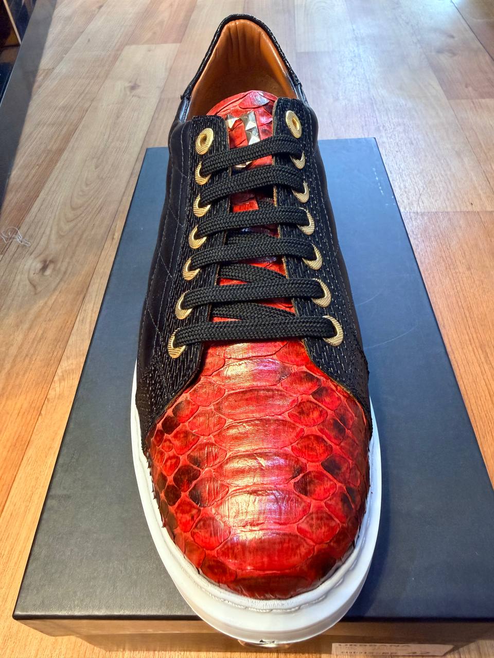 Phyton Shoe- Black&Red