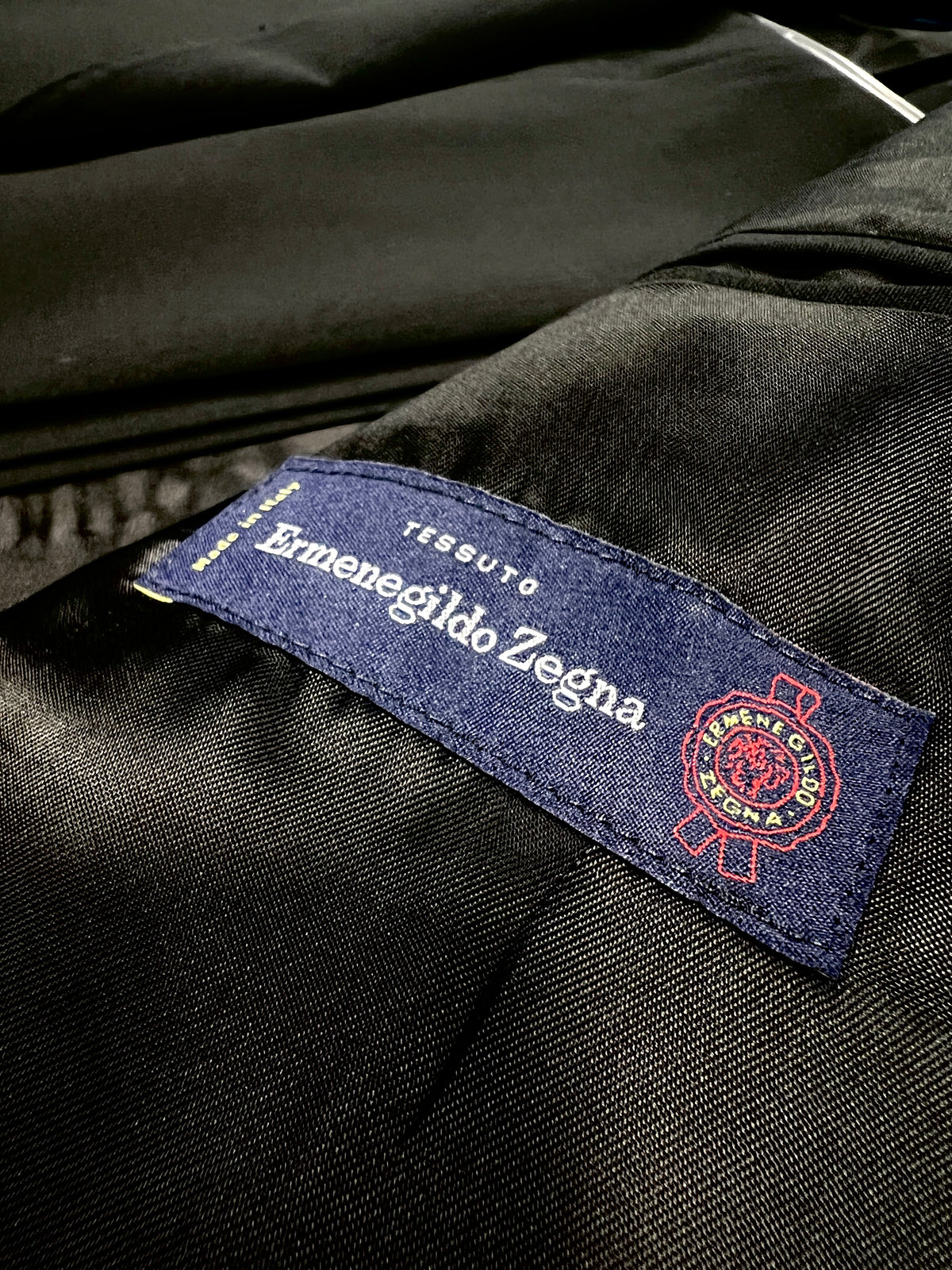 URBBANA Vito black Zegna-cloth suit.