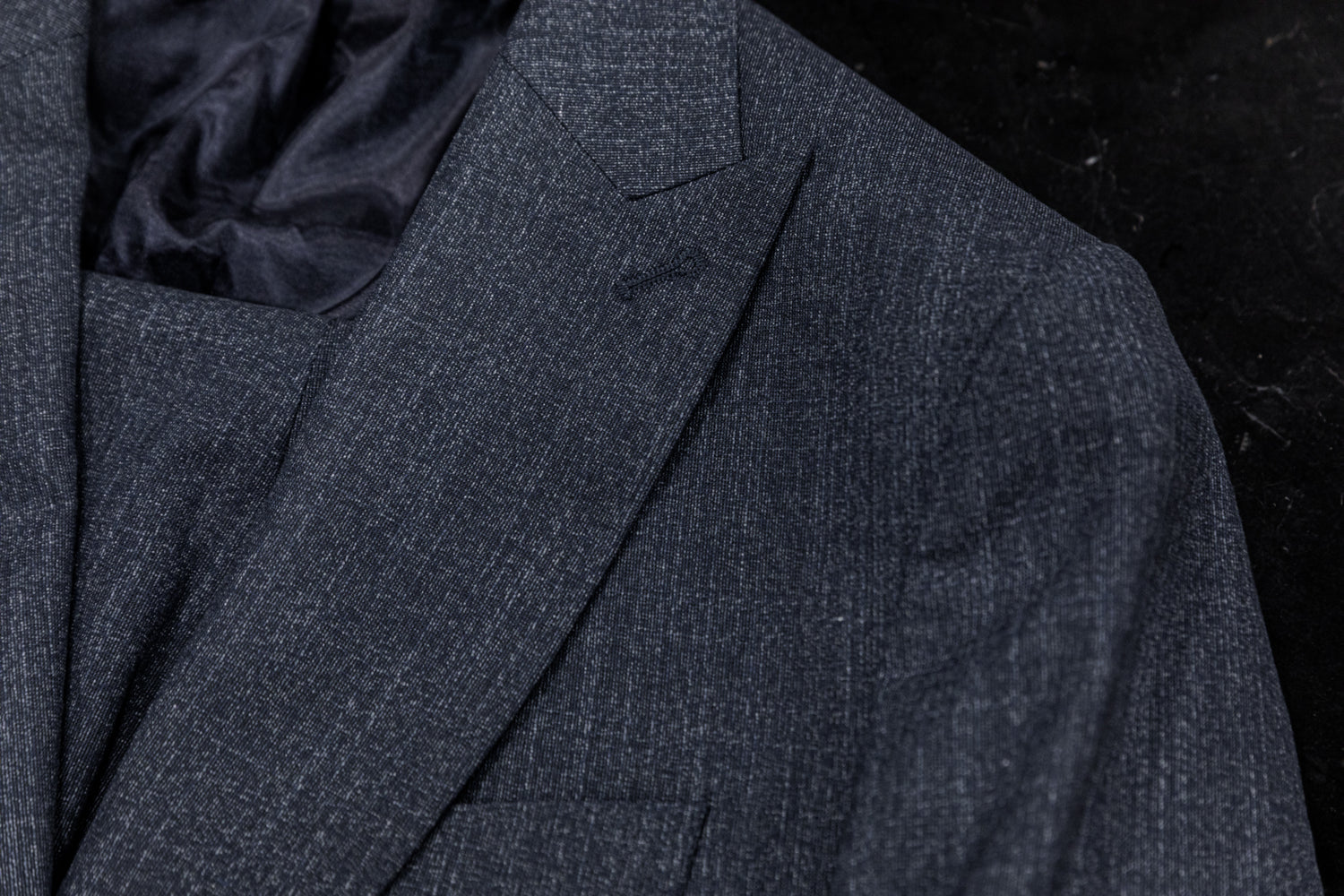The Levinti Suit - Luxury Handcrafted Suit by Urbbana