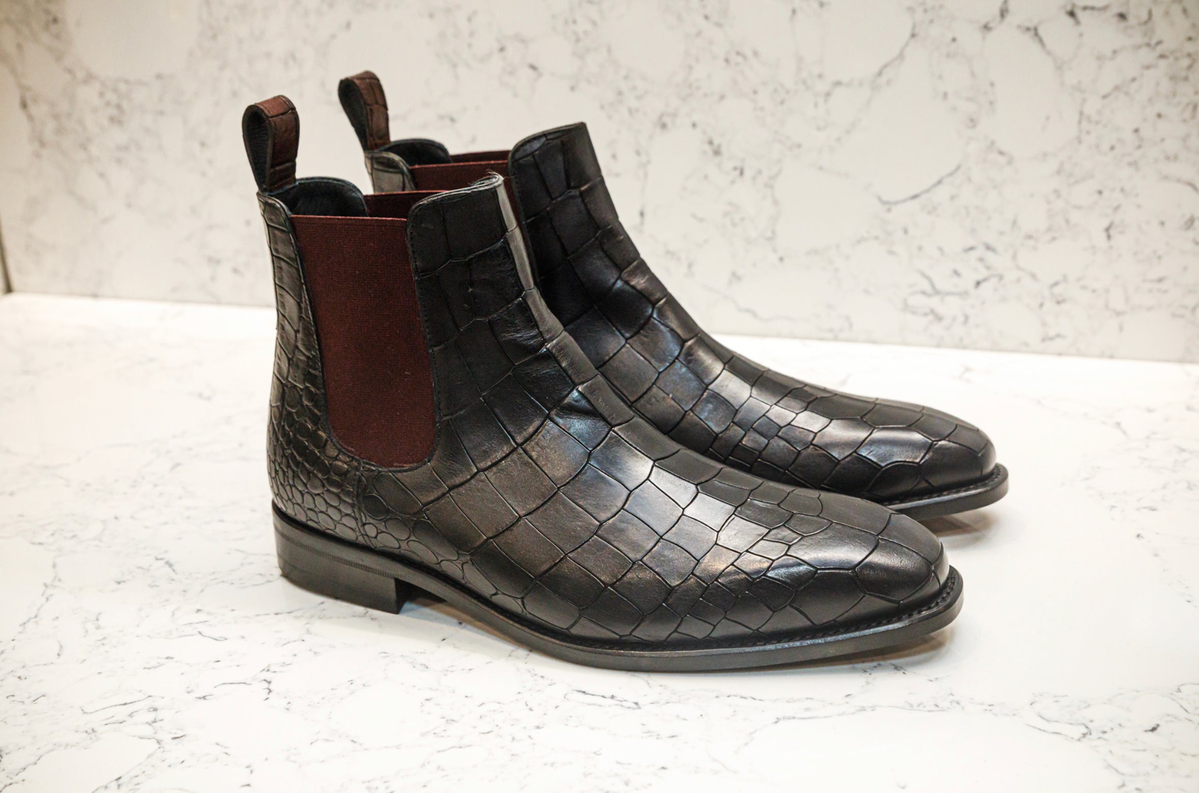Croco Chelsea Boots - Black - Boots by Urbbana