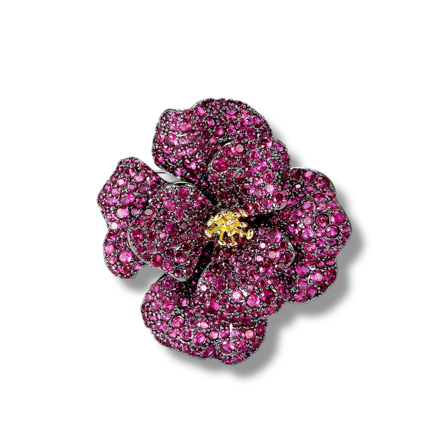 URBBANA Embellished Lapel Pin – A Timeless Accessory for Personal Expression