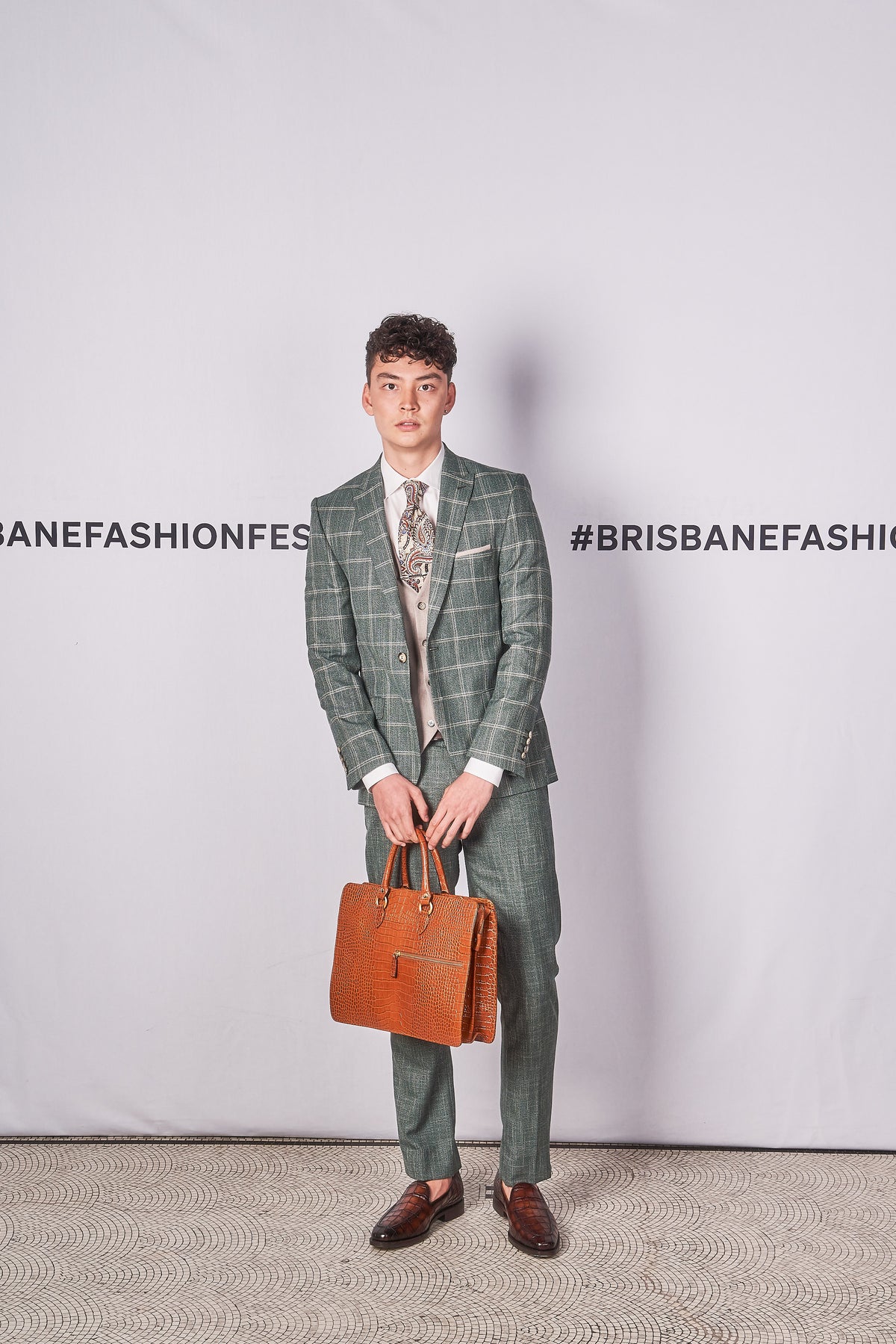 The Charles Outfit - by Urbbana